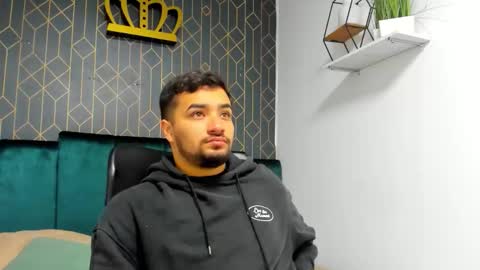 Snapshot of mathews_colton1 chatting on 12-22-25, 11:40 Mathews online show from 12-22-25, 11:40