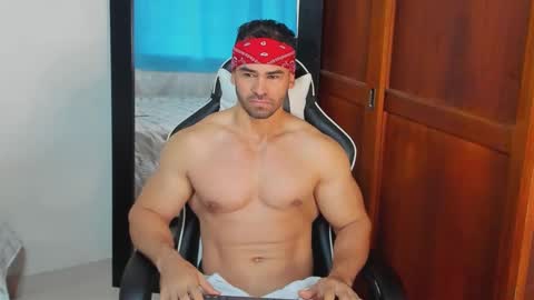 mathews_smith online show from 11-10-25, 11:42