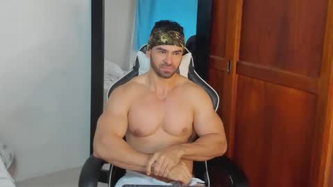 mathews_smith online show from 12-16-25, 11:37