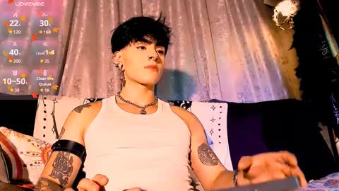 Snapshot of mathewth chatting on 09-17-25, 11:06 Mathew                        online show from 09-17-25, 11:06