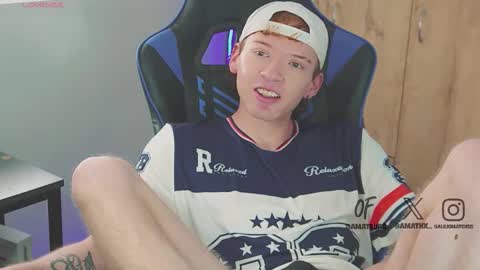 Alejandro Alex online show from 12-04-25, 01:53