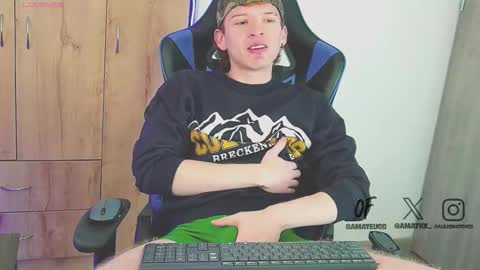 Alejandro Alex online show from 12-05-25, 03:09