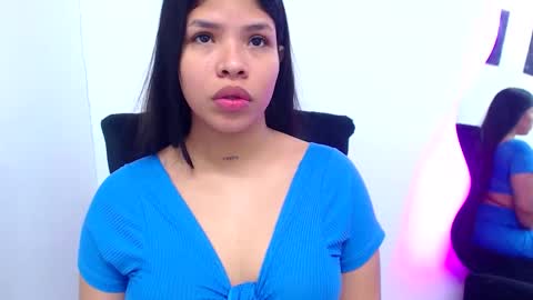 Snapshot of mati0421 chatting on 02-09-26, 02:10 Mati04 online show from 02-09-26, 02:10