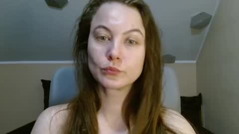 Snapshot of mati1da chatting on 04-17-26, 08:12 Matild online show from 04-17-26, 08:12