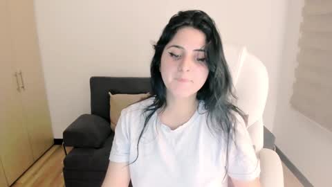 Lucia online show from 01-11-25, 01:59