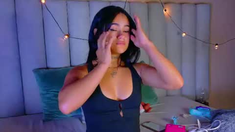 Snapshot of matildataylor__ chatting on 07-20-26, 01:53 Matilda online show from 07-20-26, 01:53