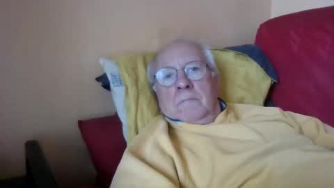 Snapshot of matricule4246 chatting on 01-06-25, 10:35 joyaam79 online show from 01-06-25, 10:35