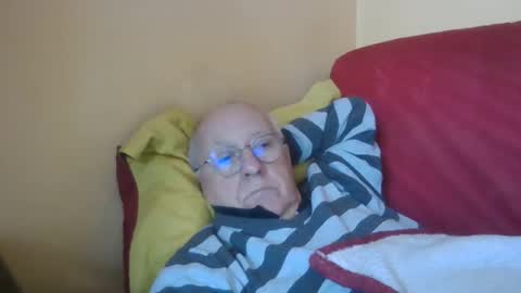 Snapshot of matricule4246 chatting on 01-28-25, 11:38 joyaam79 online show from 01-28-25, 11:38