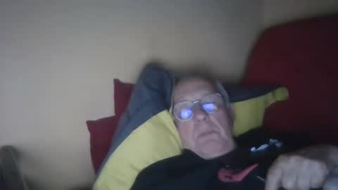 Snapshot of matricule4246 chatting on 03-05-25, 10:54 joyaam79 online show from 03-05-25, 10:54