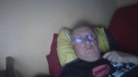 Snapshot of matricule4246 chatting on 03-06-25, 11:42 joyaam79 online show from 03-06-25, 11:42