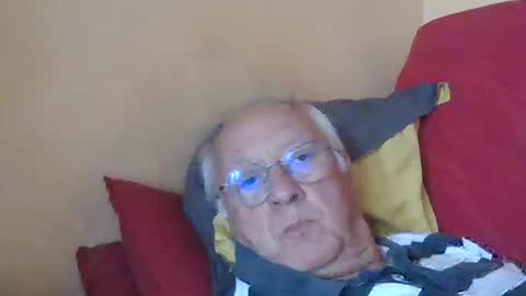 Snapshot of matricule4246 chatting on 10-03-25, 09:17 joyaam79 online show from 10-03-25, 09:17