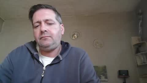 matrike1 online show from 03-24-26, 04:23