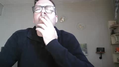 matrike1 online show from 04-14-26, 02:12