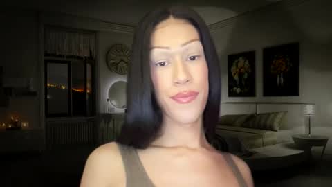 Snapshot of matrixprincess chatting on 10-30-25, 08:31 MOLLY MILLS online show from 10-30-25, 08:31
