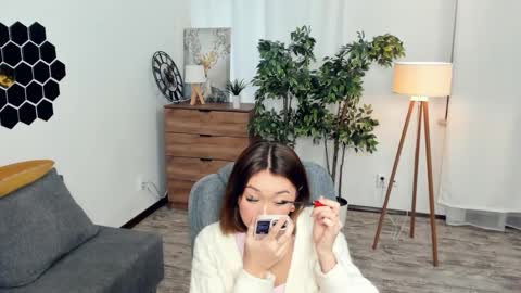 Kate online show from 11-21-25, 10:58