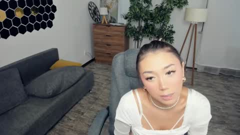 Kate online show from 12-05-25, 12:14