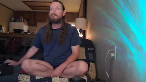 Snapshot of matross43 chatting on 11-25-25, 12:27 matross43 online show from 11-25-25, 12:27