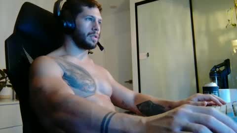 Snapshot of matt89aus chatting on 03-08-25, 11:37 MRD online show from 03-08-25, 11:37