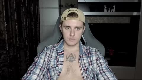 Snapshot of matt_aniston chatting on 01-10-25, 05:45 Matt online show from 01-10-25, 05:45