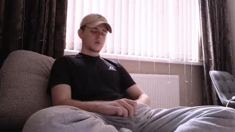 Snapshot of matt_aniston chatting on 03-04-25, 12:44 Matt online show from 03-04-25, 12:44