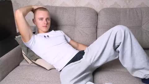 Snapshot of matt_aniston chatting on 09-14-25, 05:01 Matt online show from 09-14-25, 05:01