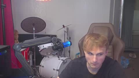 Matt Cash online show from 09-28-25, 01:11