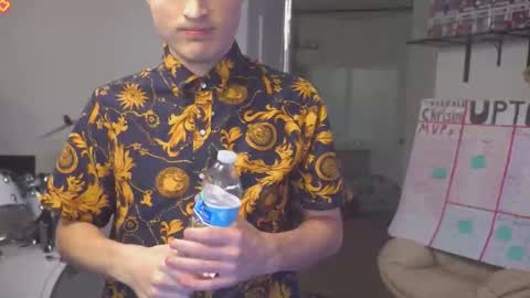 Matt Cash online show from 10-10-25, 01:04