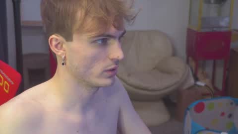 Snapshot of mattcashxxx chatting on 04-08-26, 01:16 Matt Cash online show from 04-08-26, 01:16