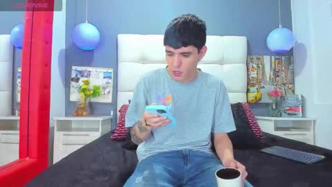 ---Matteo--- online show from 10-28-25, 02:59