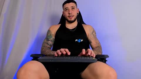 matteosantino25 online show from 02-12-26, 06:03