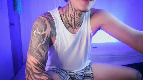 Snapshot of matthewjones1 chatting on 12-14-24, 04:42 Matt online show from 12-14-24, 04:42