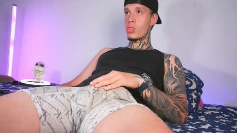 Snapshot of matthewjones1 chatting on 09-17-25, 12:34 Matt online show from 09-17-25, 12:34