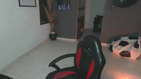 mattias     online show from 01-30-25, 02:49