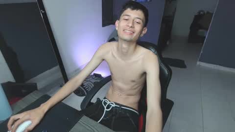 mattias     online show from 02-10-25, 06:09