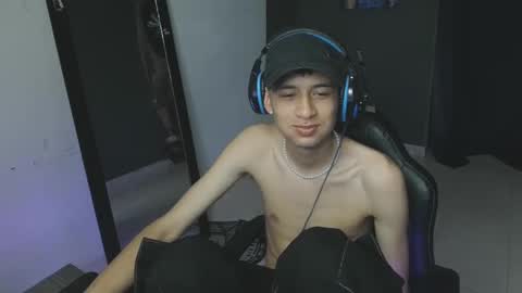 mattias     online show from 02-13-25, 02:56