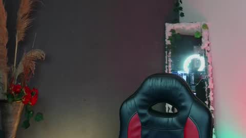 mattias     online show from 10-21-25, 12:33