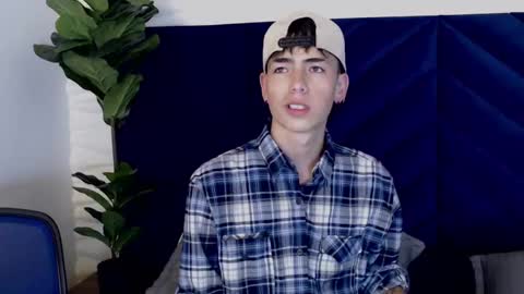 Snapshot of mattideluca chatting on 12-04-24, 11:52 Matti online show from 12-04-24, 11:52