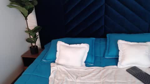 Snapshot of mattideluca chatting on 12-16-24, 11:33 Matti online show from 12-16-24, 11:33