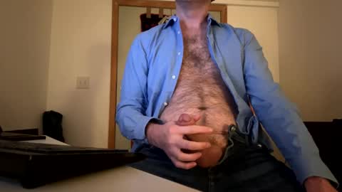 Snapshot of mattiufr chatting on 12-18-24, 01:05 Matt online show from 12-18-24, 01:05