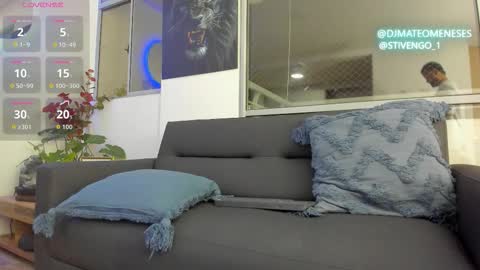 Snapshot of mattmeness chatting on 11-08-25, 09:20 MattMeness online show from 11-08-25, 09:20