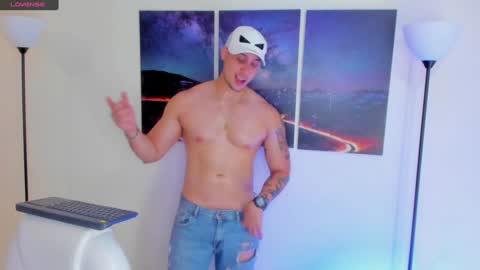 Snapshot of mattsaill_ chatting on 12-04-24, 02:04 mattsaill_ online show from 12-04-24, 02:04