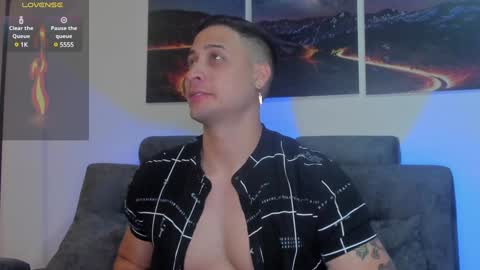 Snapshot of mattsaill_ chatting on 01-22-25, 01:42 mattsaill_ online show from 01-22-25, 01:42