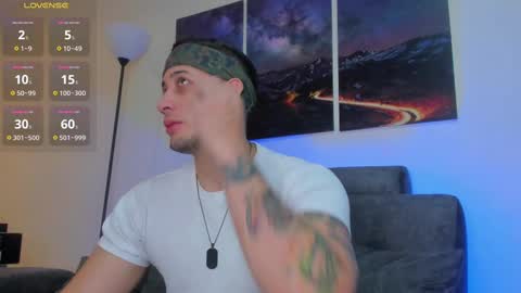 Snapshot of mattsaill_ chatting on 02-21-25, 11:44 mattsaill_ online show from 02-21-25, 11:44