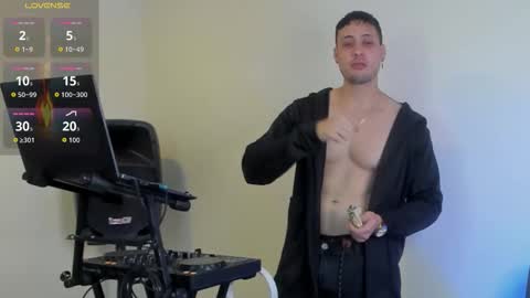 Snapshot of mattsaill_ chatting on 09-11-25, 02:00 mattsaill_ online show from 09-11-25, 02:00