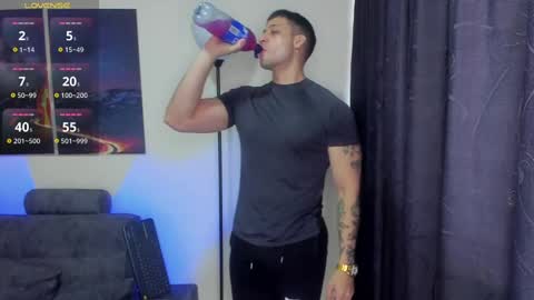 Snapshot of mattsaill_ chatting on 10-07-25, 11:40 mattsaill_ online show from 10-07-25, 11:40