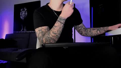 Snapshot of mattytwink69 chatting on 11-10-25, 09:14 Matt online show from 11-10-25, 09:14