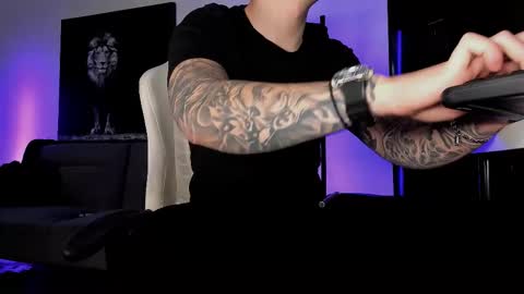 Snapshot of mattytwink69 chatting on 11-16-25, 07:25 Matt online show from 11-16-25, 07:25