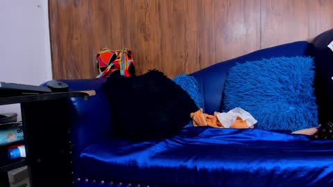 Lucy online show from 01-24-25, 04:06