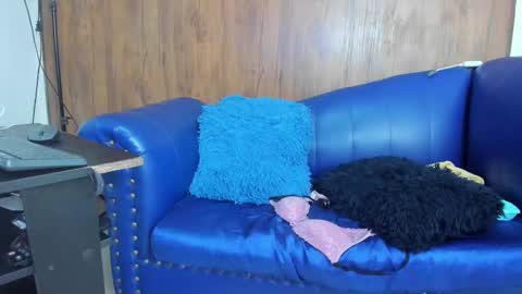 Lucy online show from 02-21-25, 03:32