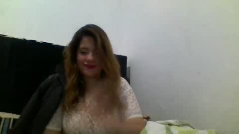 Snapshot of mature_sweet3827 chatting on 01-06-26, 03:27 mature_sweet3827 online show from 01-06-26, 03:27